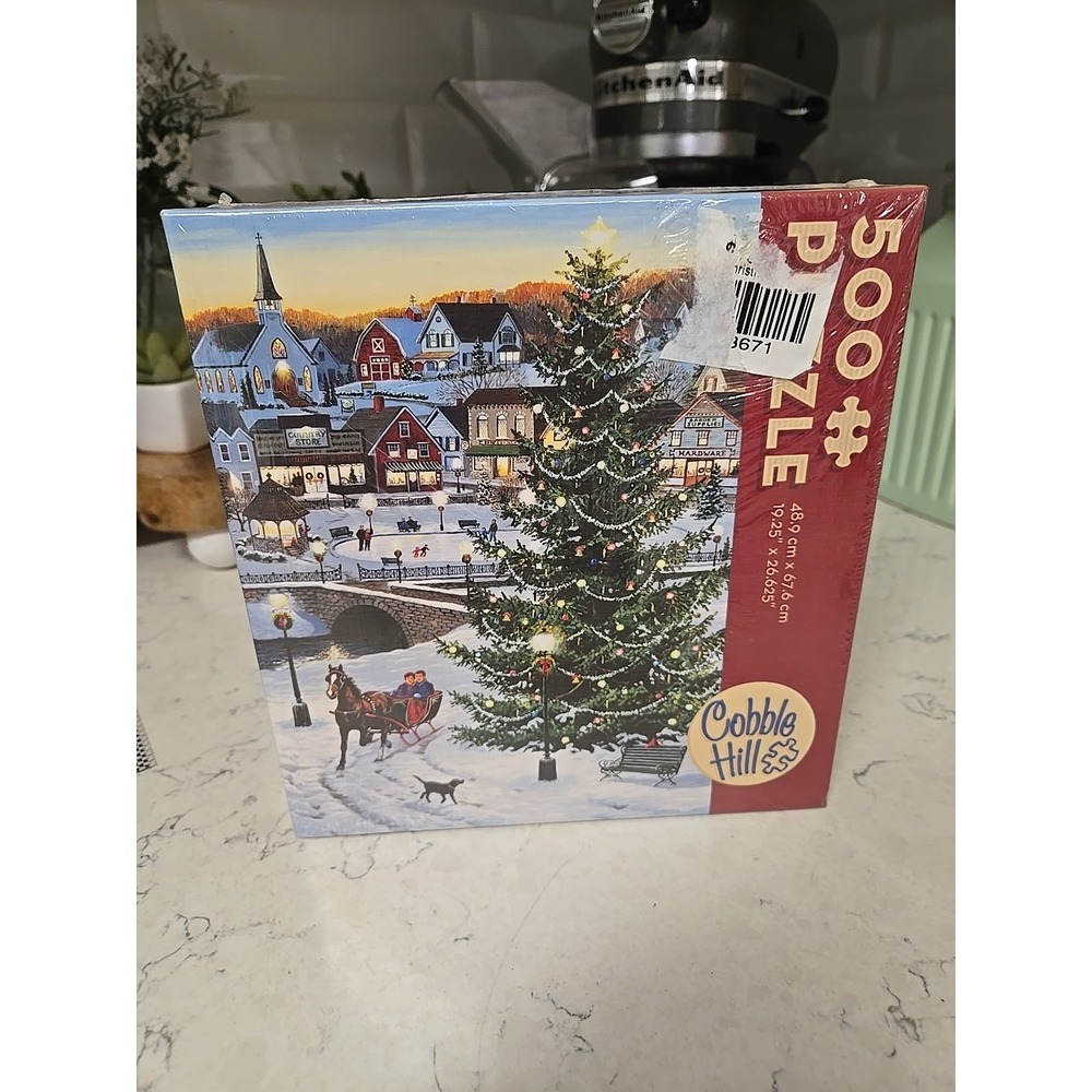 Cobble Hill Christmas "Village Tree" Winter Scene 500 Pc Puzzle 26x19 NEW SEALED